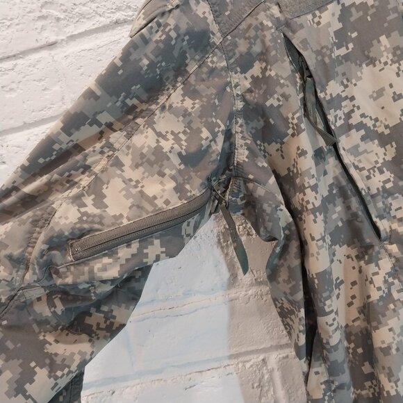 US Military Army Jacket Mens M Digital Camo Soft Shell Hooded Cold Weather - Picture 7 of 14
